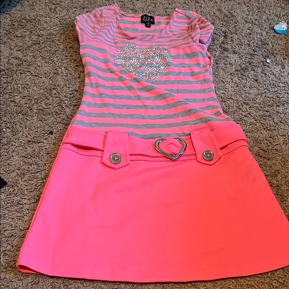 Girls dress - Picture 3 of 8